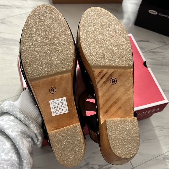 Skechers Sweetish Strap Clog - Picture 3 of 4